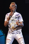 isaC2611117746.jpg