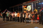 dgL1902125509.jpg