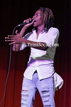 vmblC0709177126.jpg
