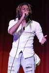 vmblC0709177128.jpg