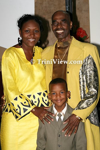 Kelvin 'Mighty Duke' Pope, his wife Rebecca and son Osassie
